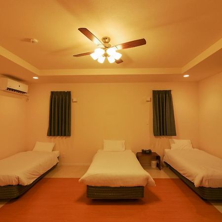 D And Stay Resort Okinawa Eksteriør bilde